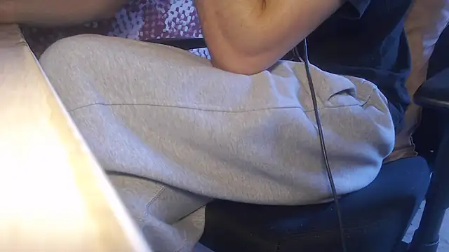 GreekDaddyNickOfficial online show from 11-04-25, 08:18