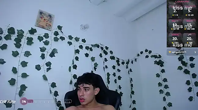 Snapshot of Noah_milleer chatting on 03-16-25, 10:31 Noah milleer online show from 03-16-25, 10:31