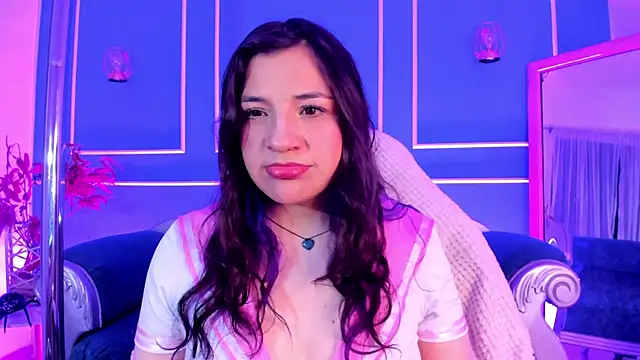 TaraTaylorr online show from 12-15-25, 02:28