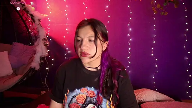 TaraTaylorr online show from 11-16-25, 07:13