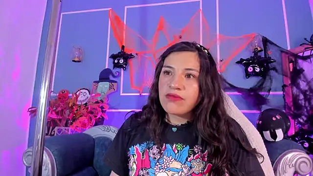 TaraTaylorr online show from 10-30-25, 02:43