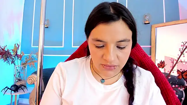 TaraTaylorr online show from 04-19-26, 01:50