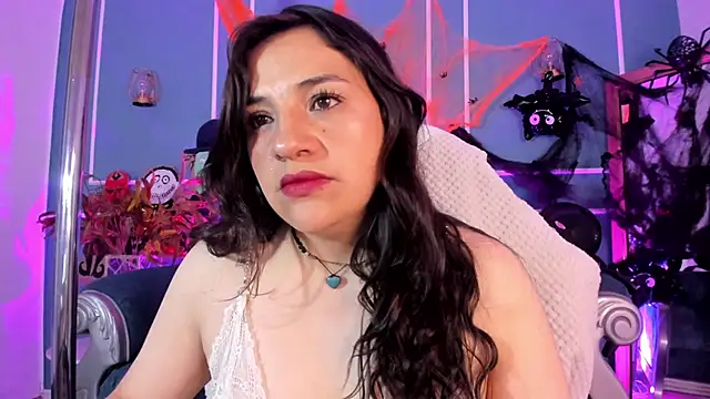 TaraTaylorr online show from 10-29-25, 02:32