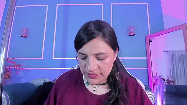 TaraTaylorr online show from 11-04-25, 01:20