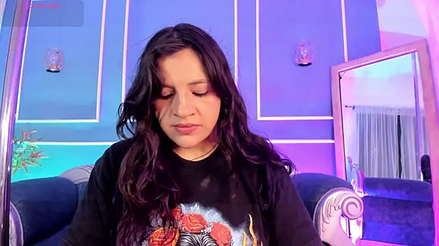 TaraTaylorr online show from 11-25-25, 07:03