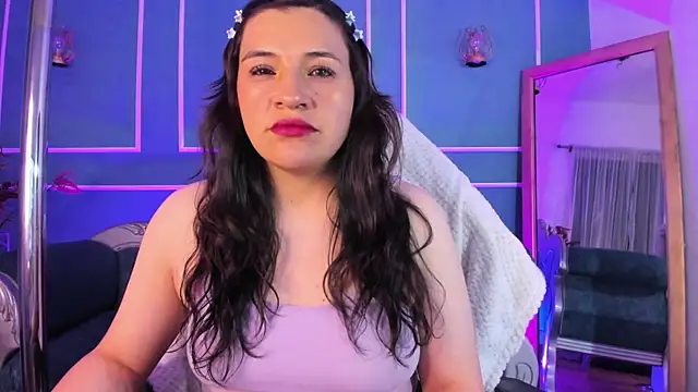 TaraTaylorr online show from 10-07-25, 02:23