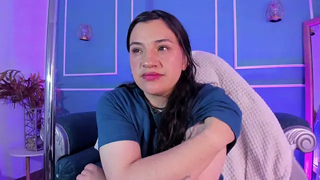 TaraTaylorr online show from 10-13-25, 03:19