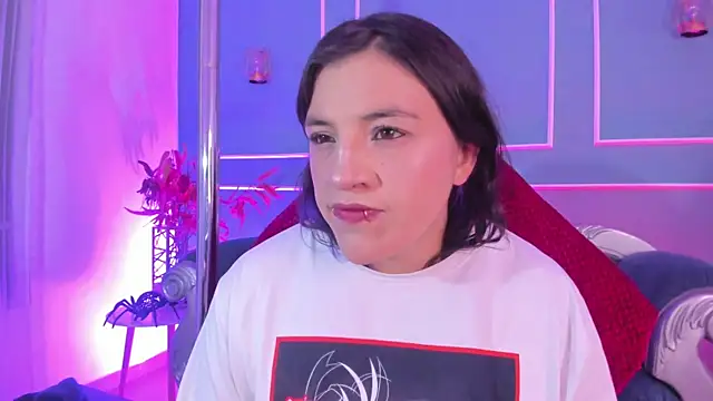 TaraTaylorr online show from 02-07-26, 03:14