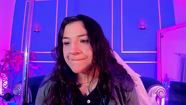 TaraTaylorr online show from 12-23-25, 02:44