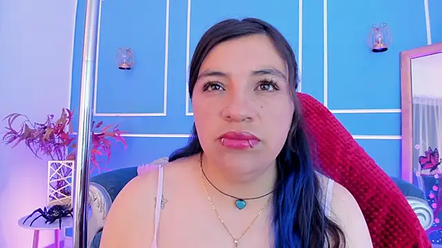 TaraTaylorr online show from 06-06-26, 03:01