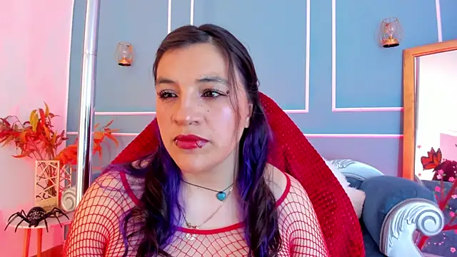TaraTaylorr online show from 04-30-26, 03:02