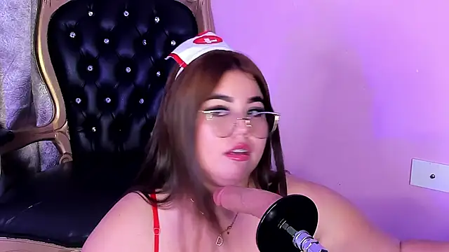 MadissonLee   online show from 11-15-25, 07:18