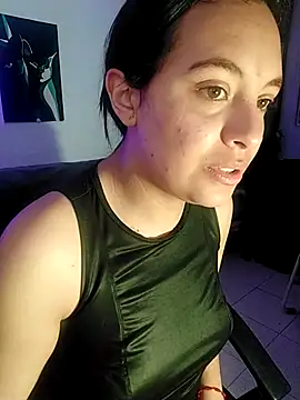 Snapshot of MiaStarts chatting on 03-11-25, 08:30 MiaStarts online show from 03-11-25, 08:30