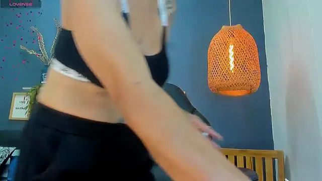 yessila parker online show from 07-11-26, 08:47