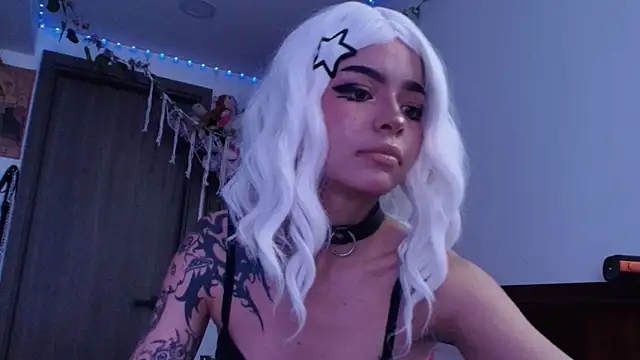 Snapshot of _mollycrystal chatting on 02-20-26, 11:56 mollycrystal online show from 02-20-26, 11:56