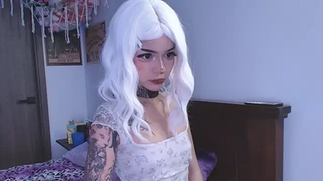 Snapshot of _mollycrystal chatting on 02-13-26, 08:47 mollycrystal online show from 02-13-26, 08:47