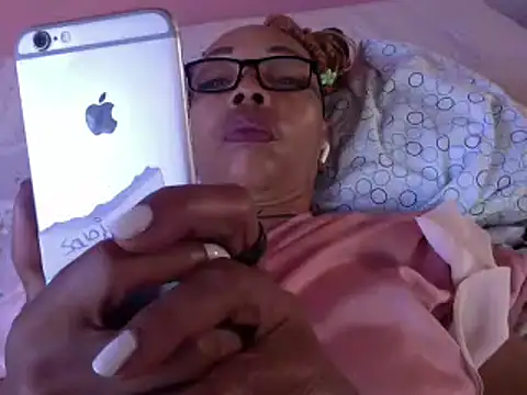 Ladyzee25 online show from 05-03-26, 07:17