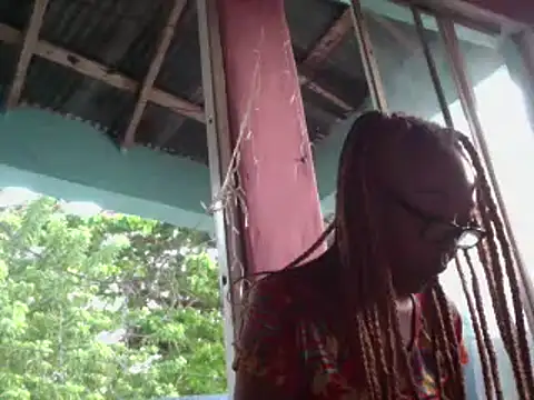 Ladyzee25 online show from 04-19-26, 10:27