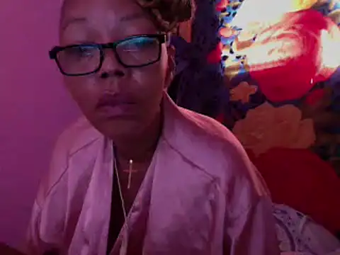 Ladyzee25 online show from 02-18-26, 01:40