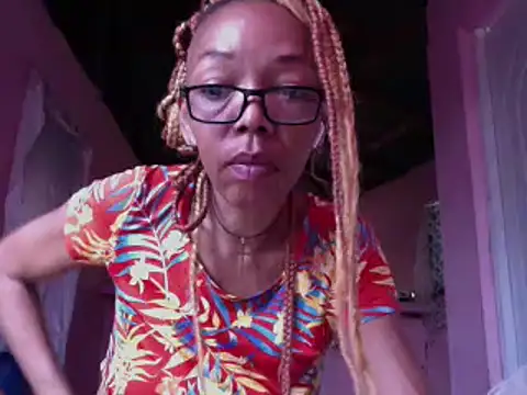 Ladyzee25 online show from 06-04-26, 11:09
