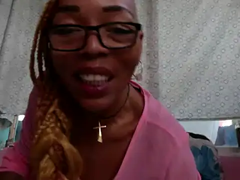 Ladyzee25 online show from 05-27-26, 10:50
