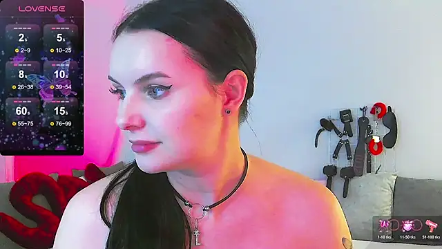 Miss Vic online show from 04-21-26, 06:03