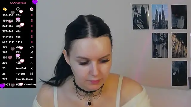 Snapshot of Miss_Vic chatting on 03-22-25, 06:47 Miss Vic online show from 03-22-25, 06:47