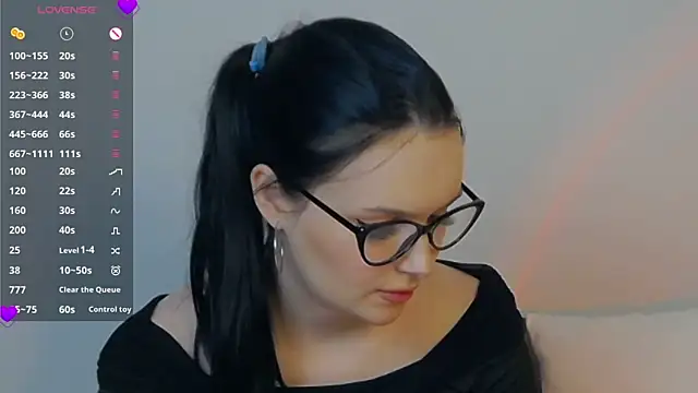 Snapshot of Miss_Vic chatting on 03-07-25, 10:43 Miss Vic online show from 03-07-25, 10:43