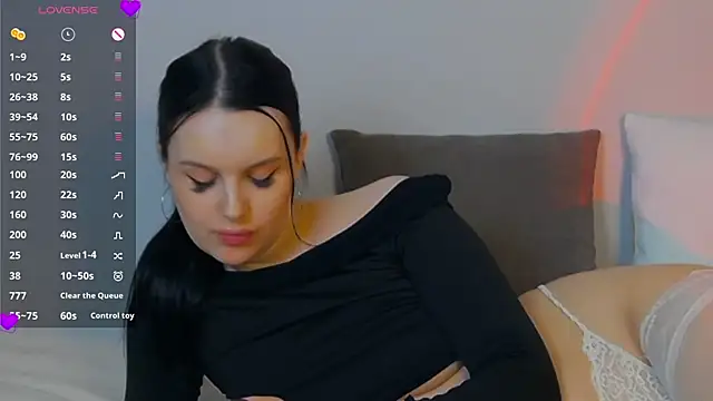 Snapshot of Miss_Vic chatting on 03-07-25, 07:38 Miss Vic online show from 03-07-25, 07:38