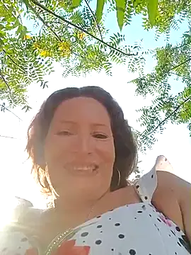 Snapshot of Sexy-Woman-Mature chatting on 03-21-25, 10:06 Sexy-Woman-Mature online show from 03-21-25, 10:06