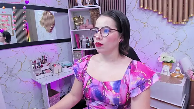missjudi online show from 05-18-26, 02:23