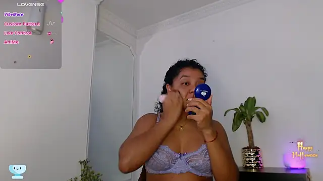 Snapshot of victtoria_cane63 chatting on 10-23-25, 11:14 victtoria cane63 online show from 10-23-25, 11:14