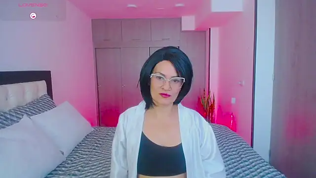 CarolinneFiotti online show from 09-22-25, 01:28