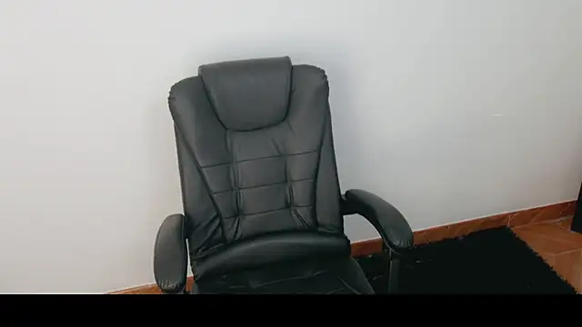 luna lgomez  online show from 07-06-26, 10:11
