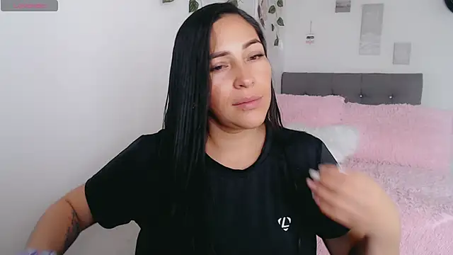 luna lgomez  online show from 02-22-26, 01:13