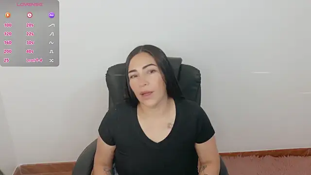 luna lgomez  online show from 07-30-26, 10:03