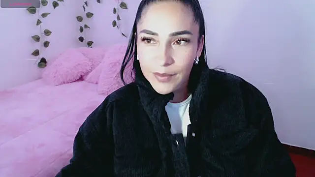 Snapshot of luna_lgomez_ chatting on 03-08-25, 02:08 luna lgomez online show from 03-08-25, 02:08