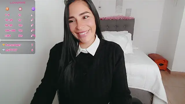 luna lgomez  online show from 01-05-26, 05:27