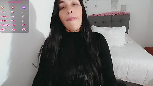 luna lgomez  online show from 01-07-26, 09:42