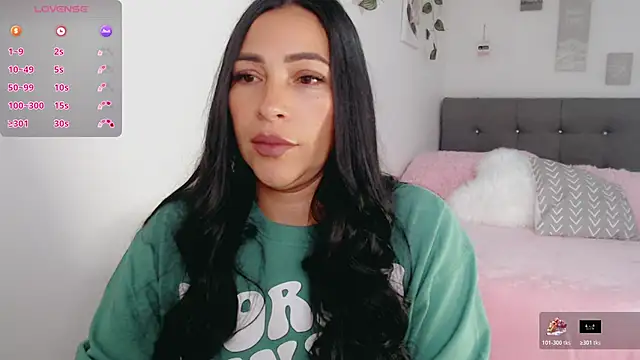 luna lgomez  online show from 02-19-26, 12:02