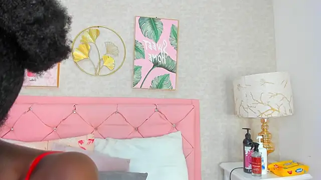 Snapshot of SamantaMarquez chatting on 06-12-26, 03:04 SamantaMarquez online show from 06-12-26, 03:04