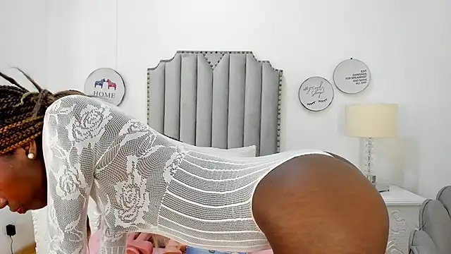 Snapshot of SamantaMarquez chatting on 10-02-25, 08:12 SamantaMarquez online show from 10-02-25, 08:12