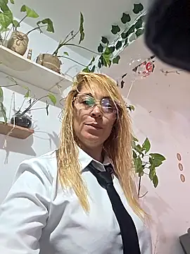 Snapshot of Sara_Valkyri chatting on 02-10-26, 07:46 Sara Valkyri online show from 02-10-26, 07:46