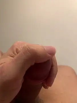 Snapshot of lucas_grass chatting on 03-08-25, 07:49 lucas grass online show from 03-08-25, 07:49