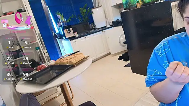 Layla- online show from 03-11-26, 09:58