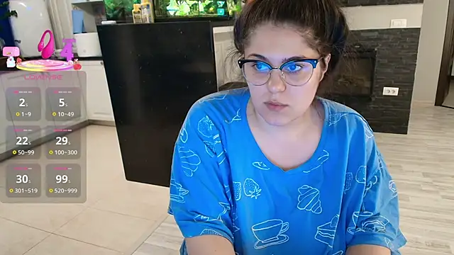 Layla- online show from 04-21-26, 09:38