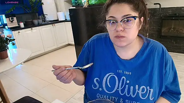 Layla- online show from 03-02-26, 10:22