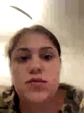 Layla- online show from 10-31-25, 02:41