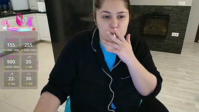 Layla- online show from 01-15-26, 01:58