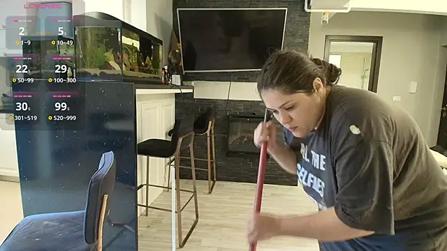 Layla- online show from 09-19-25, 09:57